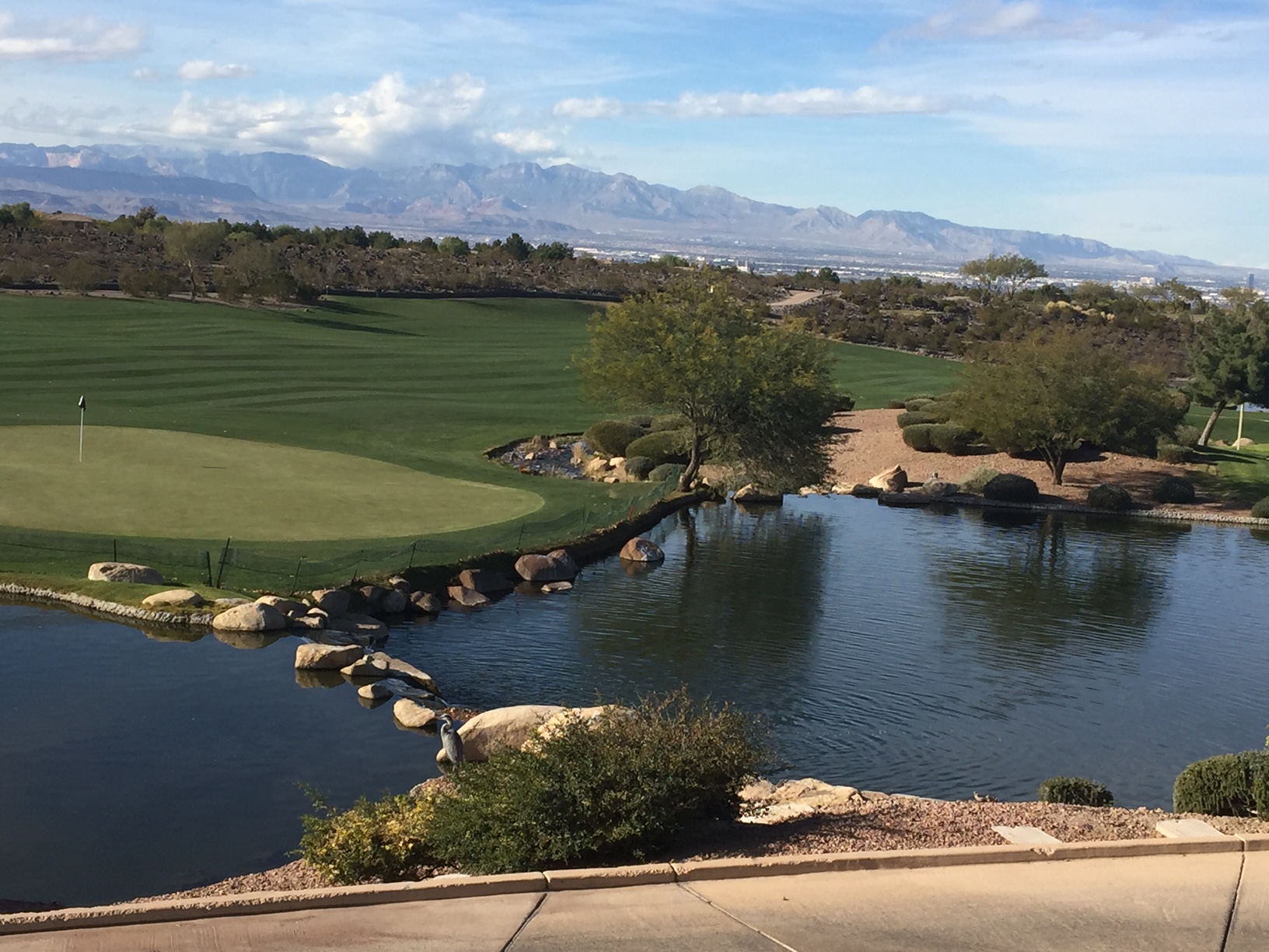 Las Vegas Luxury Homes & High Rises Anthem Country Club in Henderson